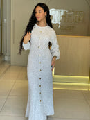 VESTIDO LONGO TRICOT COM BOTÕES DOURADOS – ELEGÂNCIA E CONFORTO NO INVERNO!