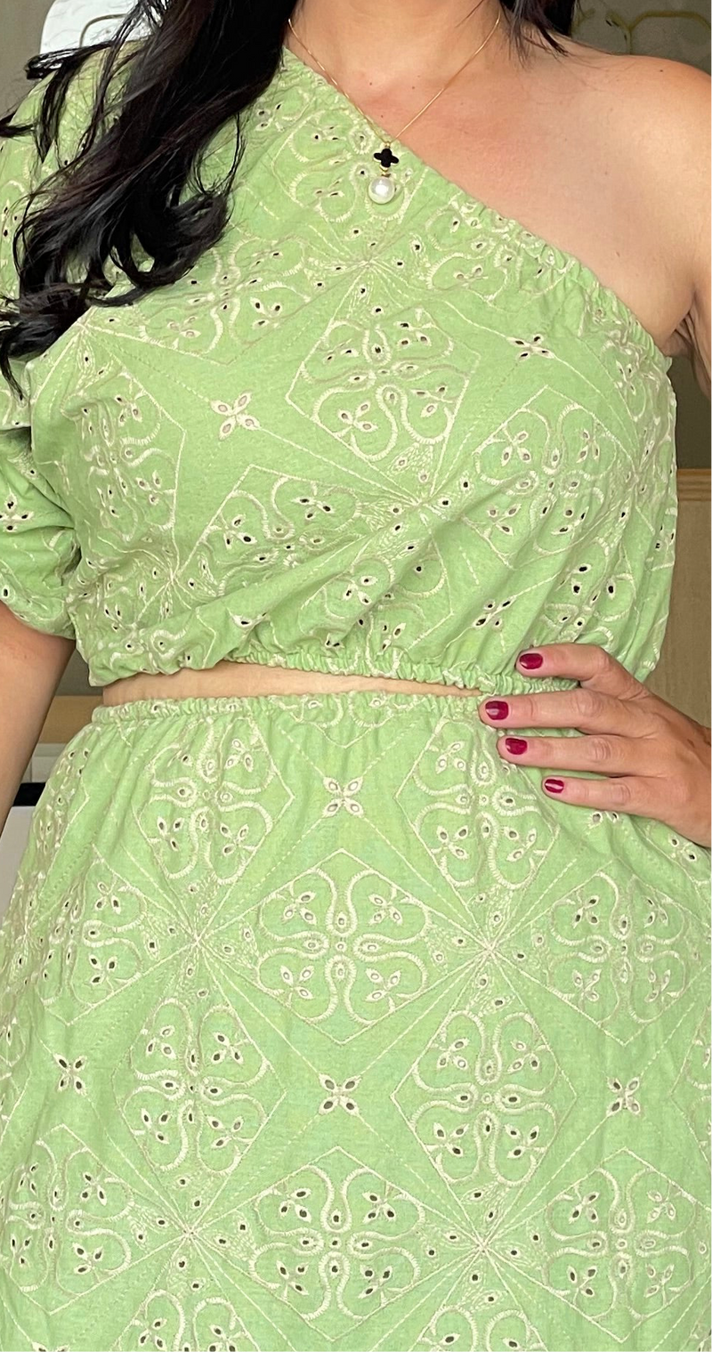 VESTIDO  MIDI UM OMBRO SÓ EM LAISE VERDE